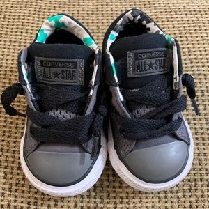 Little Kids Converse All-Stars Sz 3 (toddler)
